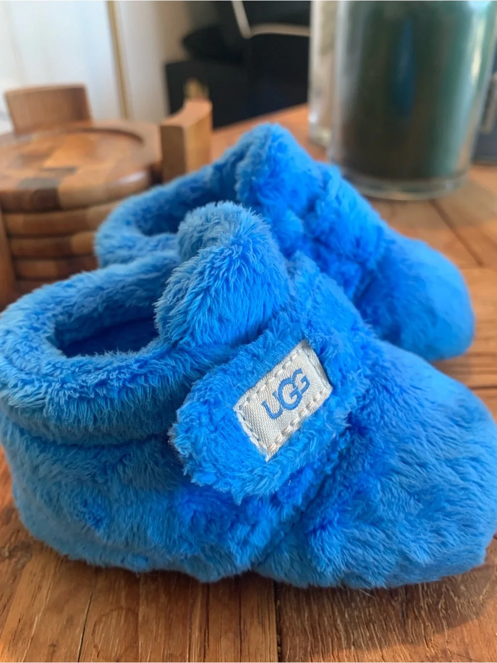 UGG Plush Slip-On Slippers in Electric Blue-02/03
